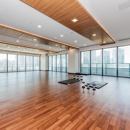 Condo In Parklawn & Lake Shore With Free Parking Close To Airport Toronto Bagian luar foto