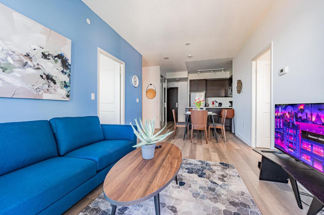 Condo In Parklawn & Lake Shore With Free Parking Close To Airport Toronto Bagian luar foto